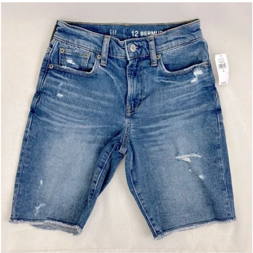 Girl’s NWT GAP Blue Denim Cut-Off Shorts with Distressed Hem High Rise Size 12
